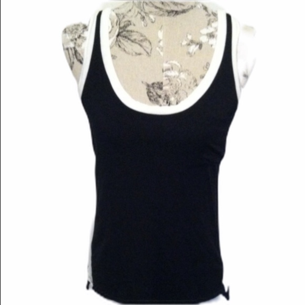 𝅺*finn & Clover Black/White Tank Top S